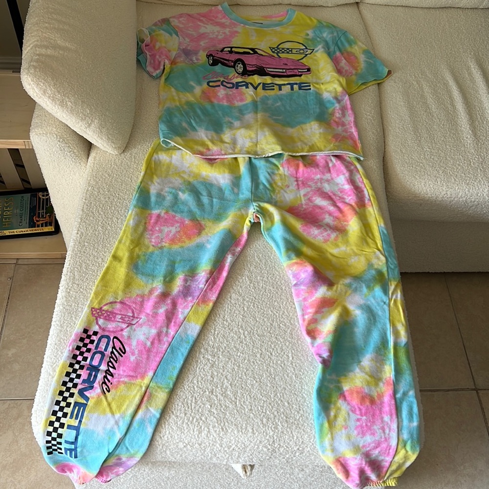 Two piece set